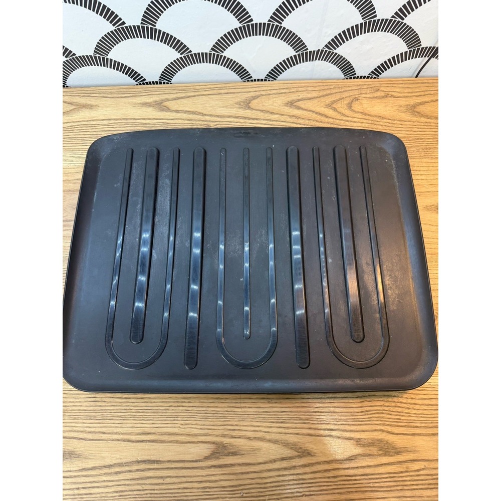 Rubbermaid Dish Drain Tray Board MICROBAN 118D Black Made In USA 14.75 X 18